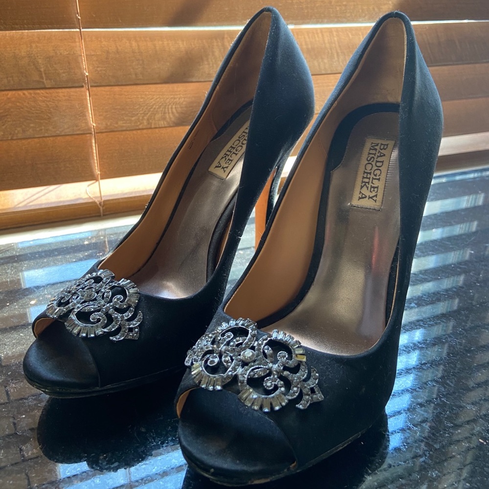 Badgley Mischka Peep Toe Heel